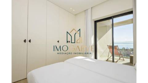 APARTAMENTO T2 COM VISTA MAR 
 Localização...