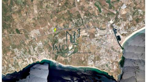 LOTE PARA CONSTRUÇÃO COMERCIAL
 
 Terreno...