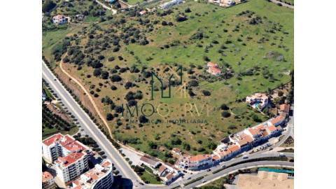 LOTE DE TERRENO PARA CONSTRUÇÃO DE 9 FOGOS...
