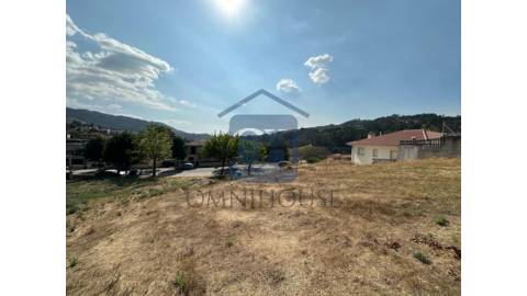 🌿 Terreno para construção em Gondar, Amarante...