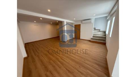 Moradia Geminada T3 - Lixa 
 Espaço Exterior |...