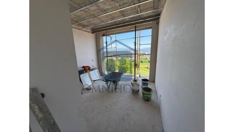 🏡 T3 Novo | Amarante | Excelentes Acabamentos...