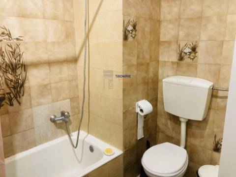 Apartamento T2 com Varanda vista Mar, Praia da Rocha, Portimão