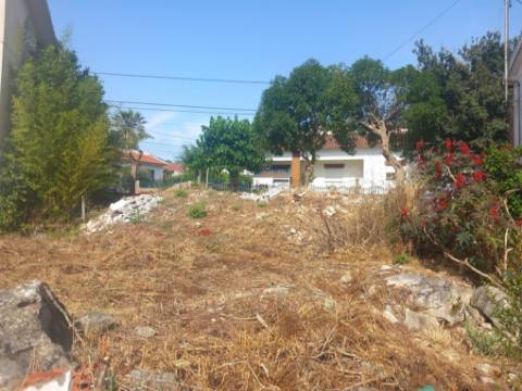 Terreno 471m2 com projeto vista Castelo em  Porto de Mós 