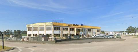 Venda de Armazém e Empresa em Plena Atividade