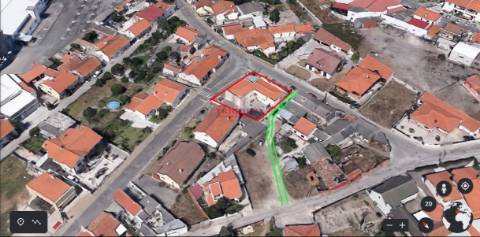 Edifício Comercial Arrendado na Marinha Grande