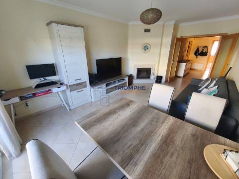 Apartamento T2  - Garagem - Tunes