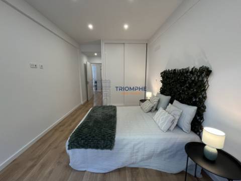 Apartamento T2 Benfica - Totalmente Remodelado