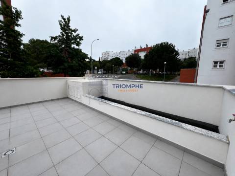 Apartamento T2 a estrear com Terraço de 59 m² e box dupla | Urbanização Casas do Lago