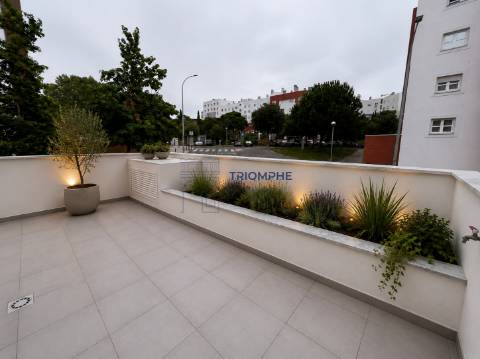 Apartamento T2 a estrear com Terraço de 59 m² e box dupla | Urbanização Casas do Lago