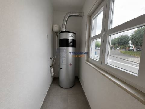Apartamento T2 a estrear com Terraço de 59 m² e box dupla | Urbanização Casas do Lago