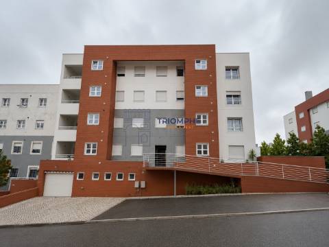 Apartamento T2 a estrear com Terraço de 59 m² e box dupla | Urbanização Casas do Lago
