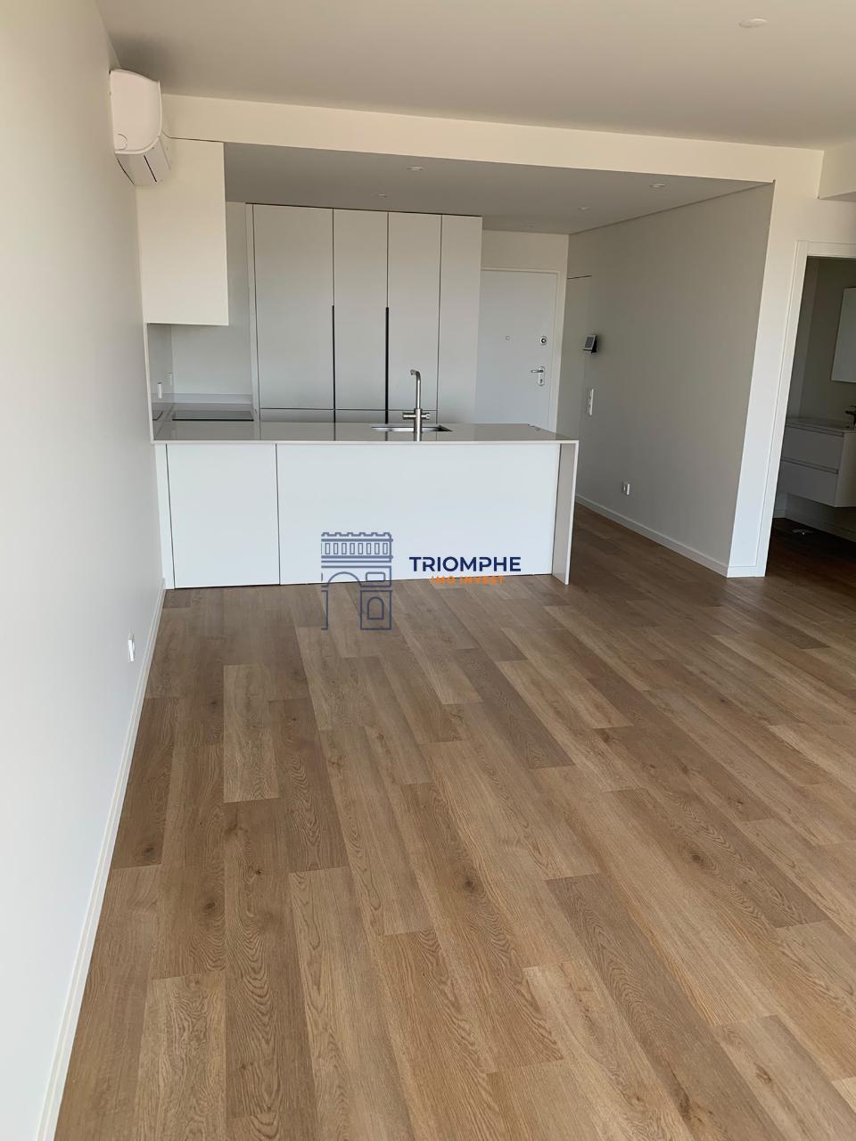 Excecional Apartamento T3 no Vista Mirear, Miraflores
