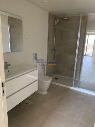 Excecional Apartamento T3 no Vista Mirear, Miraflores