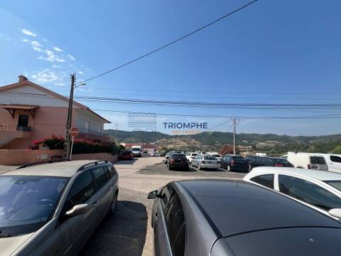 Espaço Comercial de 60 m² - Moninhos, Loures