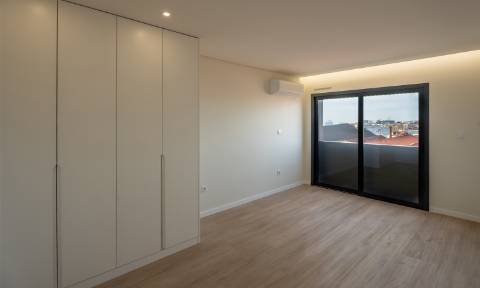 Apartamento T3 Novo | Varandas e Garagem | Vila Nova de Gaia