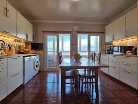 Penthouse Duplex Exclusiva T3 sendo 2 suítes em Avenida Bocage Barreiro, com Vista Panorâmica Lisboa e Rio Tejo.