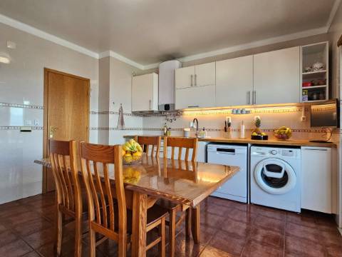 Penthouse Duplex Exclusiva T3 sendo 2 suítes em Avenida Bocage Barreiro, com Vista Panorâmica Lisboa e Rio Tejo.