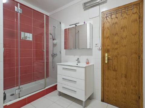 Penthouse Duplex Exclusiva T3 sendo 2 suítes em Avenida Bocage Barreiro, com Vista Panorâmica Lisboa e Rio Tejo.