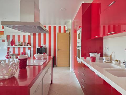 Apartamento T2 com Vista Panorâmica | Costa da Caparica