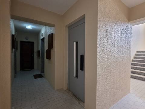 Apartamento T2 com Vista Panorâmica | Costa da Caparica