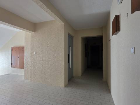 Apartamento T2 com Vista Panorâmica | Costa da Caparica