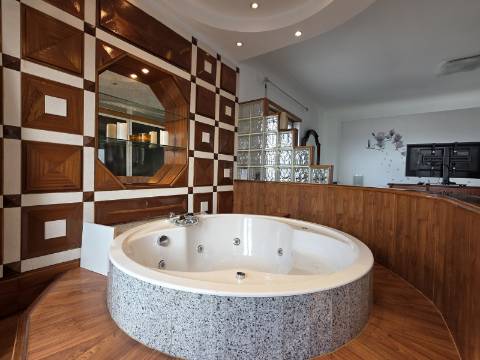 Penthouse Duplex Exclusiva, T3 sendo 2 suítes em Avenida Bocage no Barreiro, com Vista Panorâmica Lisboa e Rio Tejo..