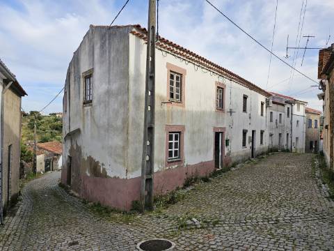 Moradia T3 para Restaurar