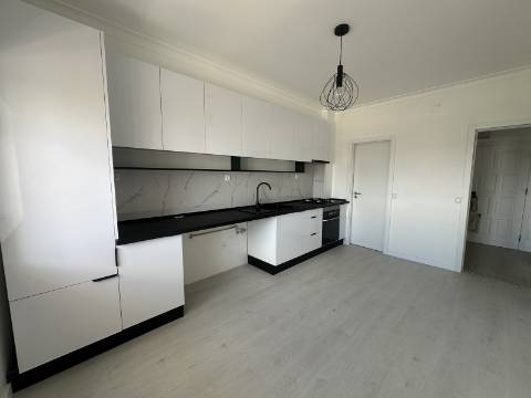 Apartamento T3 Remodelado