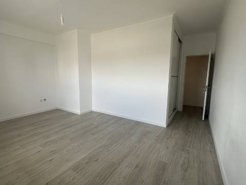 Apartamento T3 Remodelado