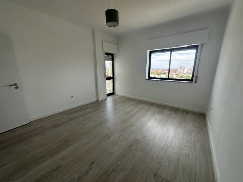 Apartamento T3 Remodelado