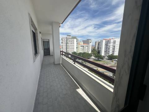 Apartamento T3 Remodelado
