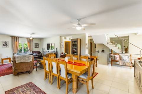 Boliqueime Moradia de Campo com 4+1 Quartos com18.350 m² de Terreno para Venda