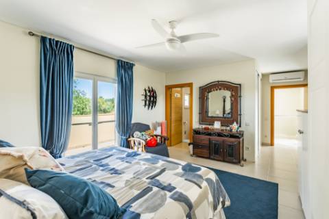 Boliqueime Moradia de Campo com 4+1 Quartos com18.350 m² de Terreno para Venda