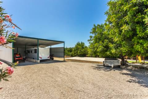 Boliqueime Moradia de Campo com 4+1 Quartos com18.350 m² de Terreno para Venda