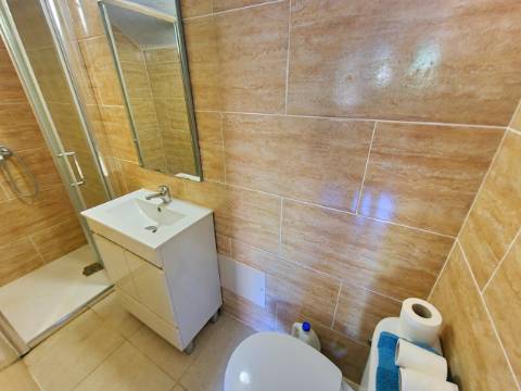 Moradia exclusiva com 7 quartos e anexos!