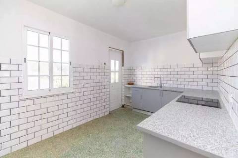 Moradia exclusiva com 7 quartos e anexos!