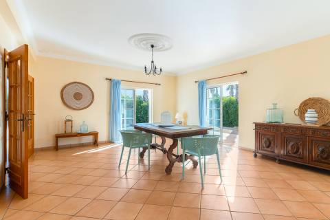 Moradia 4 quartos com piscina em Almancil