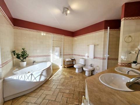 VENDIDA PELA 'TA MAISON DE RÊVE'