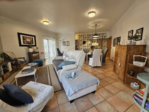 Excelente apartamento 3 quartos com piscina e garagem em Almancil