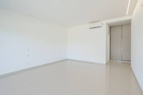 VENDIDA PELA ' TA MAISON DE RÊVE'
