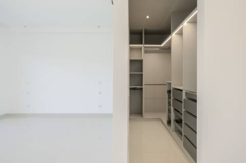 VENDIDA PELA ' TA MAISON DE RÊVE'
