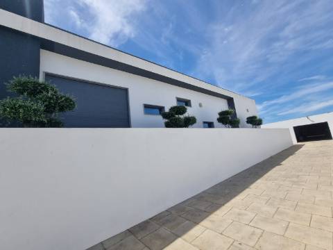 VENDIDA PELA ' TA MAISON DE RÊVE'