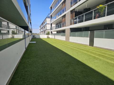 **Duplex 3 quartos de Luxo em Faro - Oportunidade Única! **