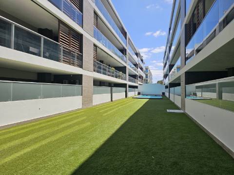 **Duplex 3 quartos de Luxo em Faro - Oportunidade Única! **
