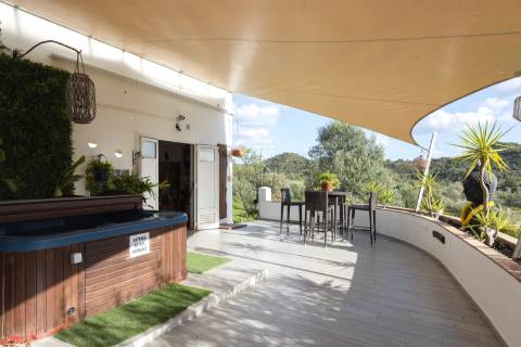 V3 + Chalet com Piscina e Jacuzzi - Vistas Deslumbrantes e Licença AL