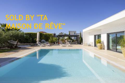 VENDIDA PELA ' TA MAISON DE RÊVE'