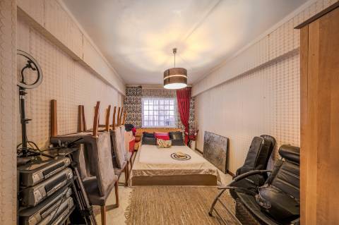 Villa de luxo com 4 quartos, casa de hóspedes e vistas deslumbrantes para o campo