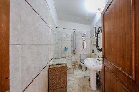 Villa de luxo com 4 quartos, casa de hóspedes e vistas deslumbrantes para o campo