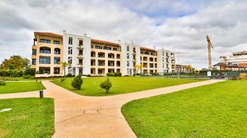 Apartamento T2 com piscina e garagem- em Vilamoura